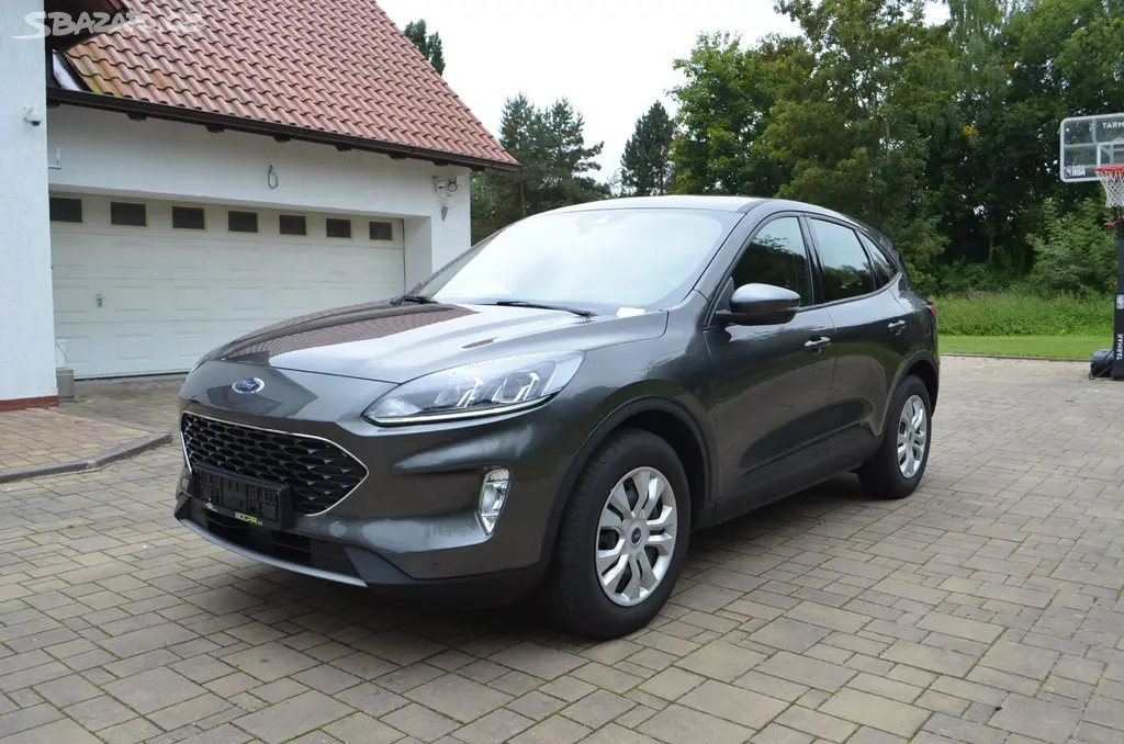 PRODÁM FORD KUGA 1.5 ECOBOOST BENZIN 2022 TAŽNÉ